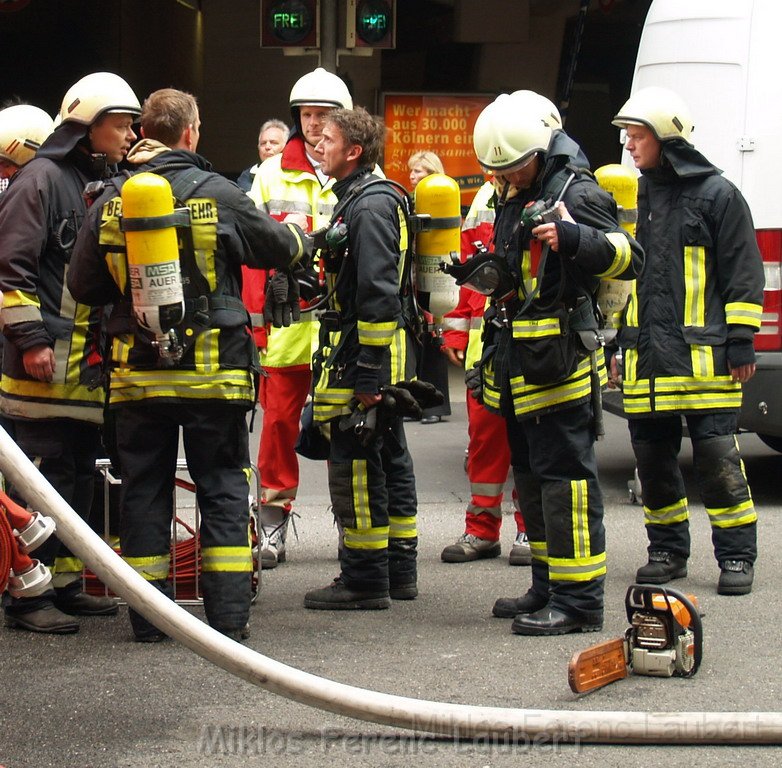 Dachstuhlbrand Belgisches Viertel Maastricherstr P031.JPG